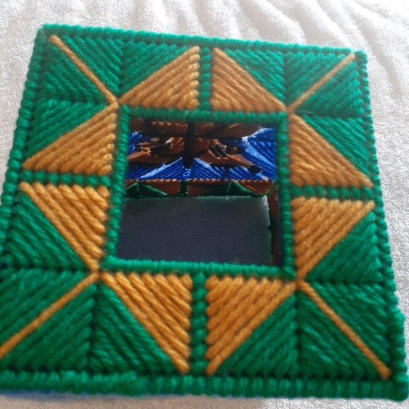 Butterfly tissue box cover - Picture 3 of 3